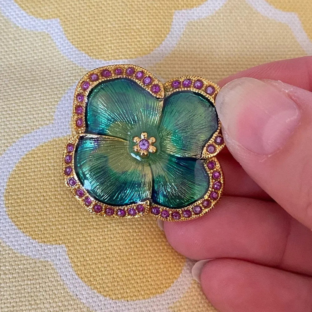 N/A vintage iridescent
